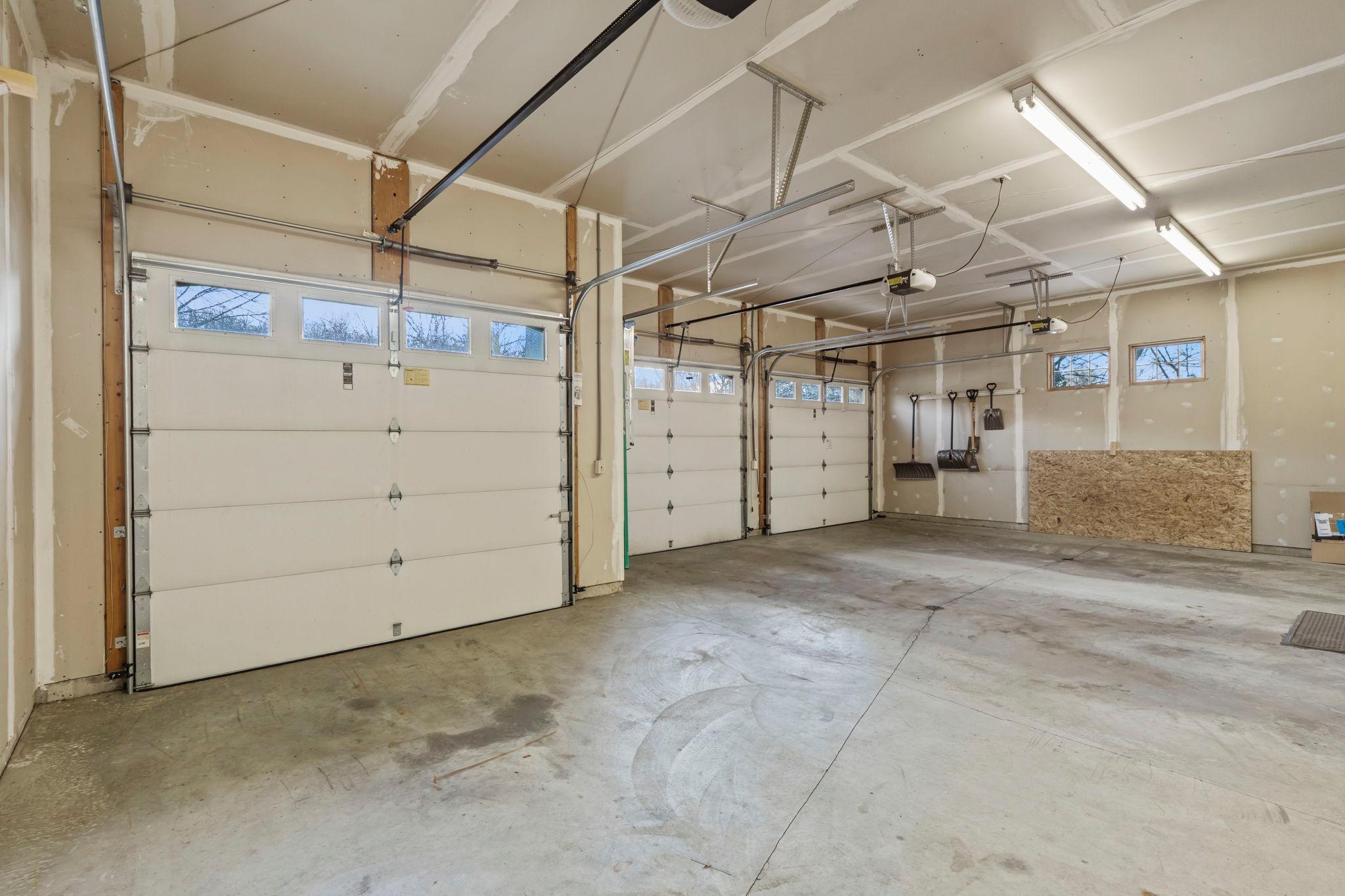 10064 Adam Avenue Inver Grove Heights, MN 55077 - Photo 36 of 38