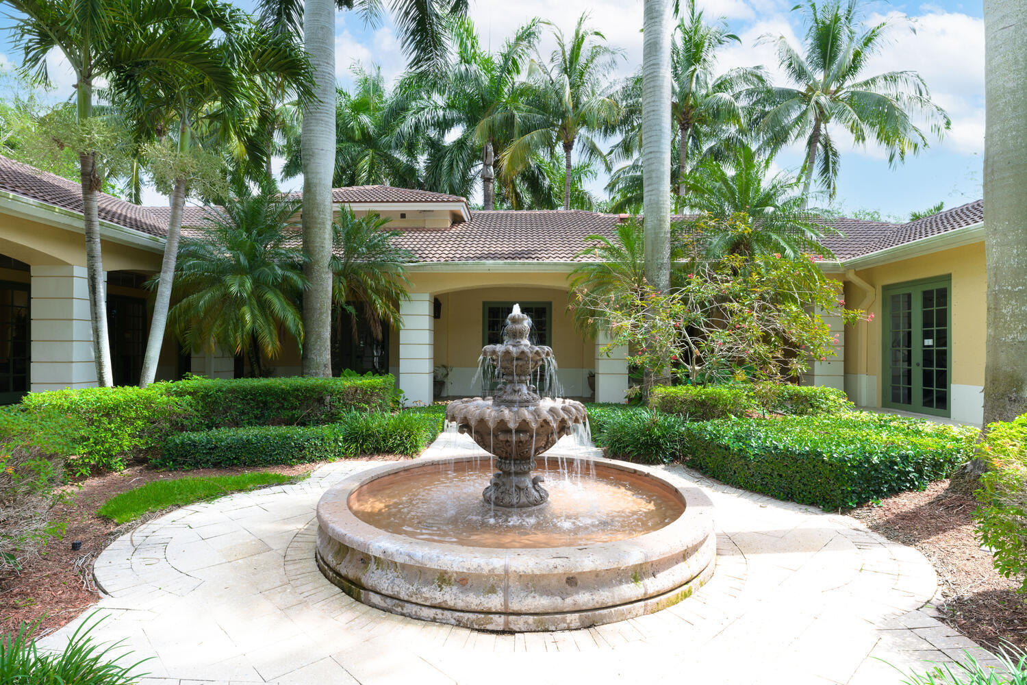 6318 West Sample Road, Unit 6318 Coral Springs, FL 33067 - Photo 29 of 39 Community clubhouse
