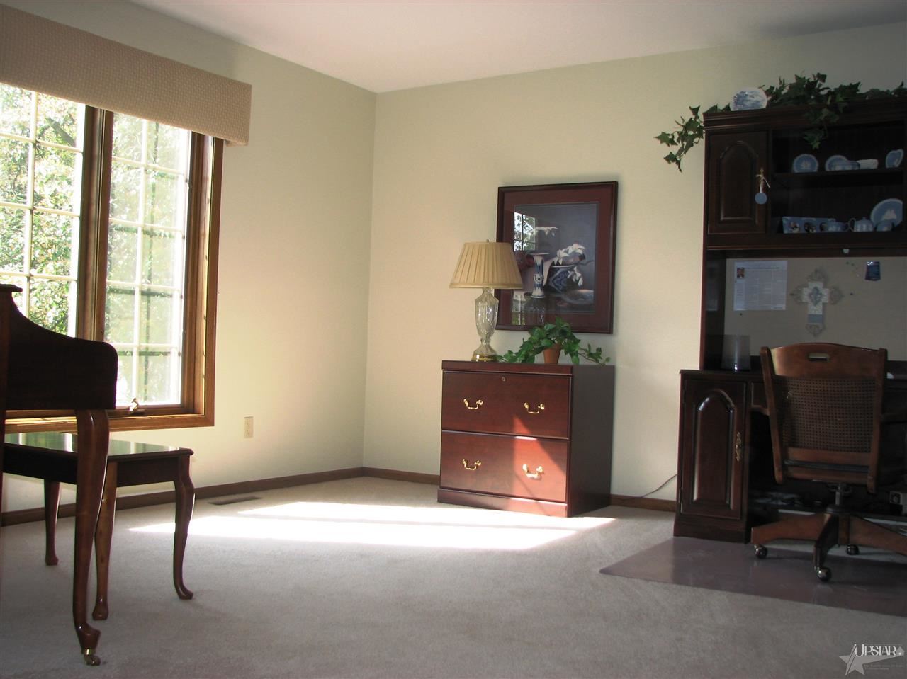 10606 Hickory Tree Road Fort Wayne, IN 46845 - Photo 13 of 30
