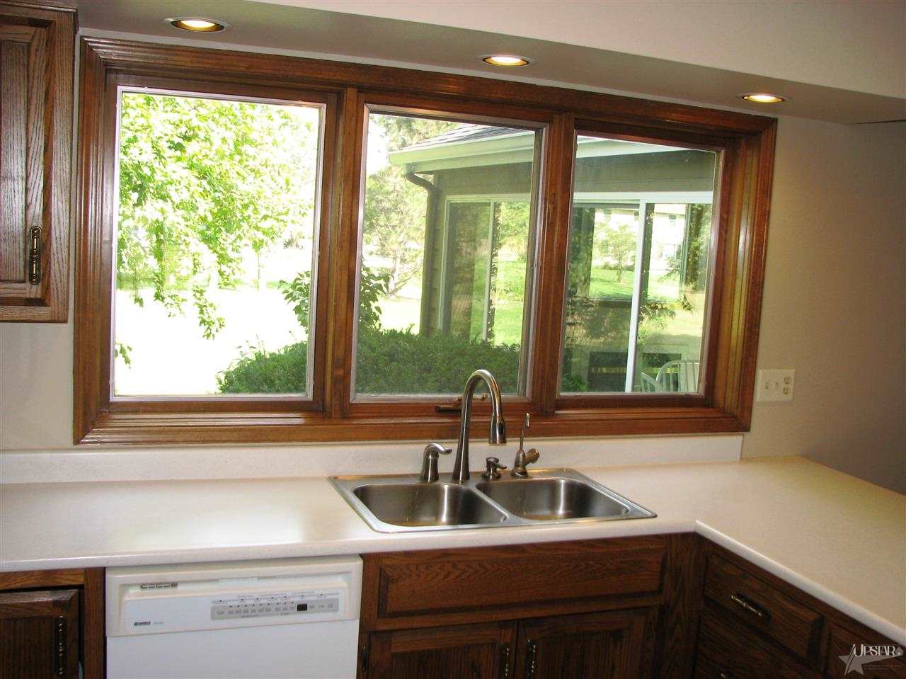 10606 Hickory Tree Road Fort Wayne, IN 46845 - Photo 7 of 30