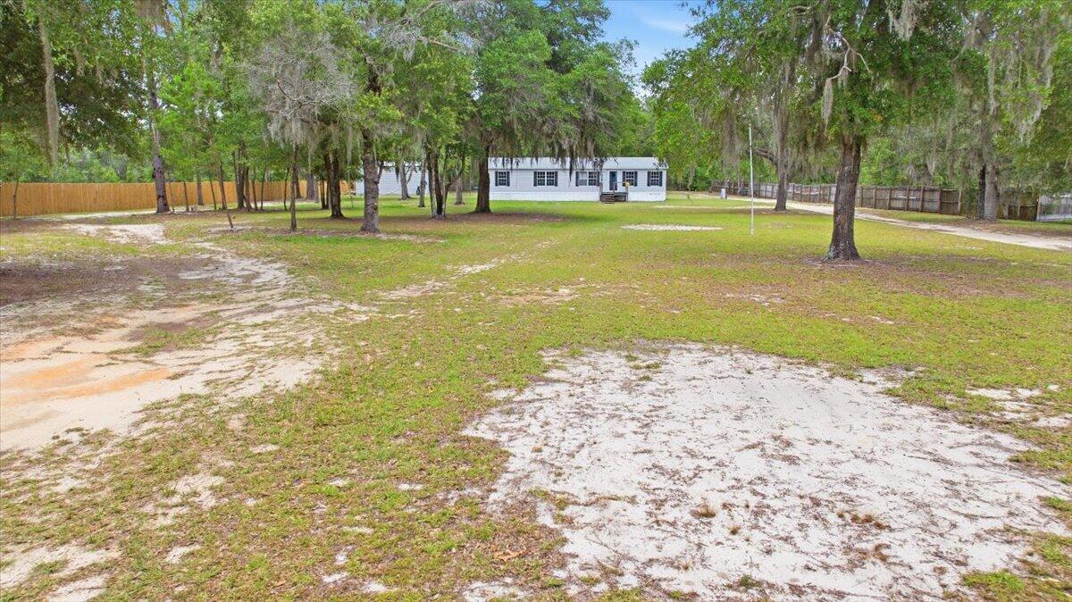 194 Keuka Road Interlachen, FL 32148 - Photo 22 of 22 22-From Street to Home