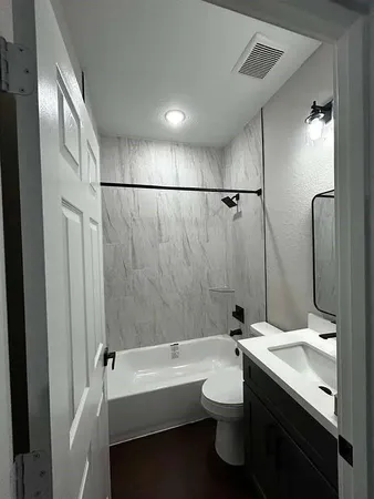 $1,650 | 704 Avenue I, Conroe, TX 77301