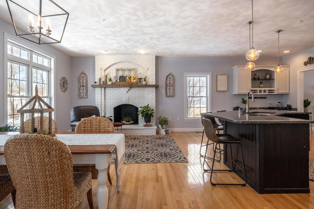 176 Carter Field Road North Andover, MA 01845 - Photo 12 of 41 Gallery Image 12
