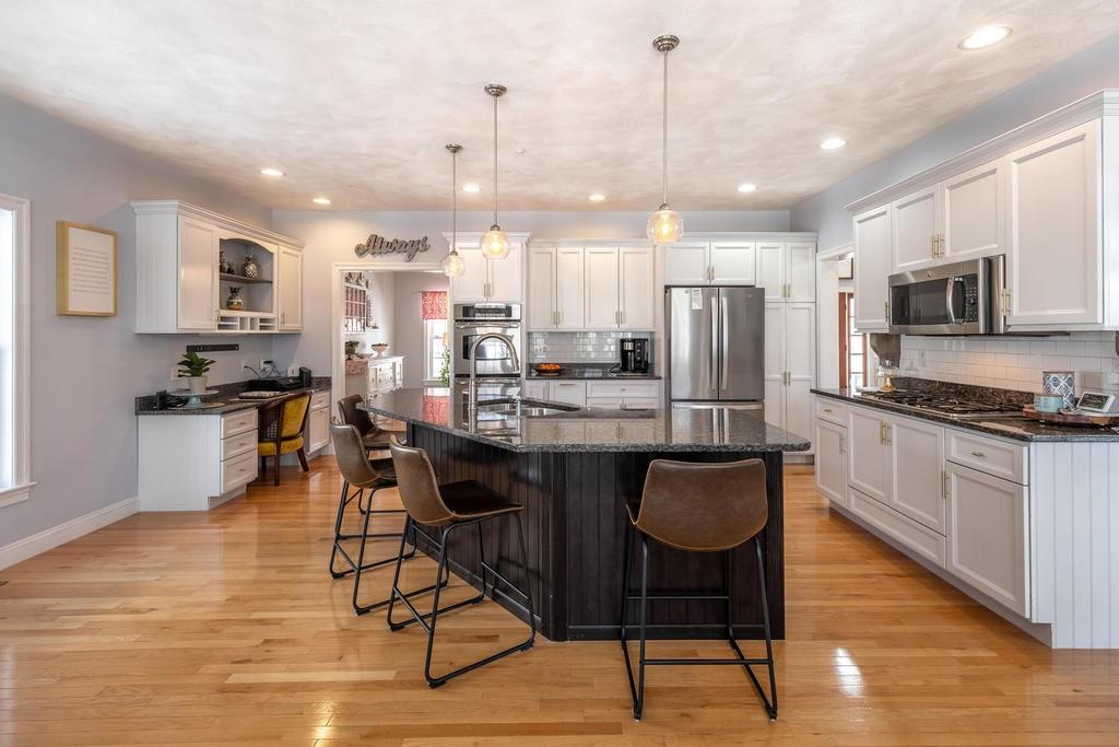 176 Carter Field Road North Andover, MA 01845 - Photo 15 of 41 Gallery Image 15