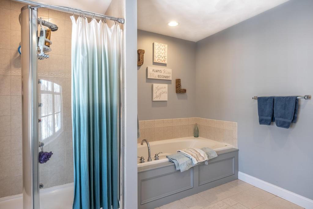 176 Carter Field Road North Andover, MA 01845 - Photo 29 of 41 Gallery Image 29