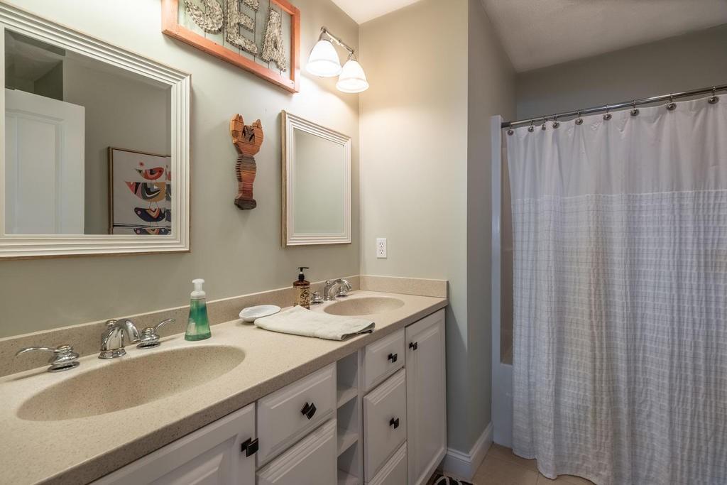 176 Carter Field Road North Andover, MA 01845 - Photo 31 of 41 Gallery Image 31