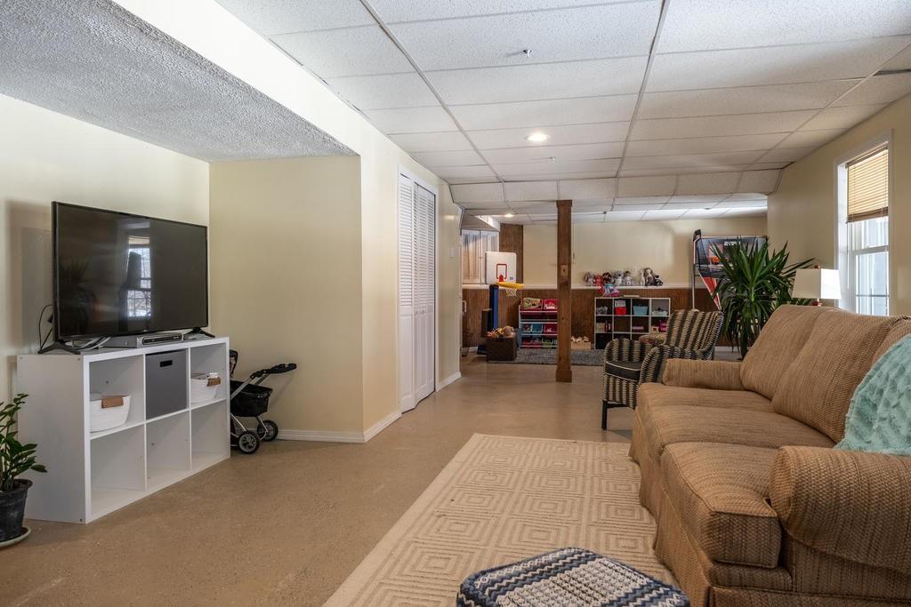 176 Carter Field Road North Andover, MA 01845 - Photo 37 of 41 Gallery Image 37