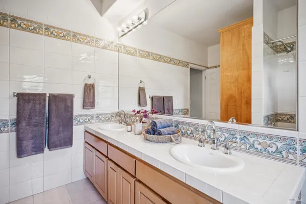 $2,450,000 | 4 Meadow Ridge Drive, Corte Madera, CA 94925