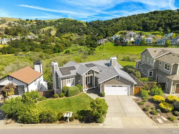 $2,450,000 | 4 Meadow Ridge Drive, Corte Madera, CA 94925