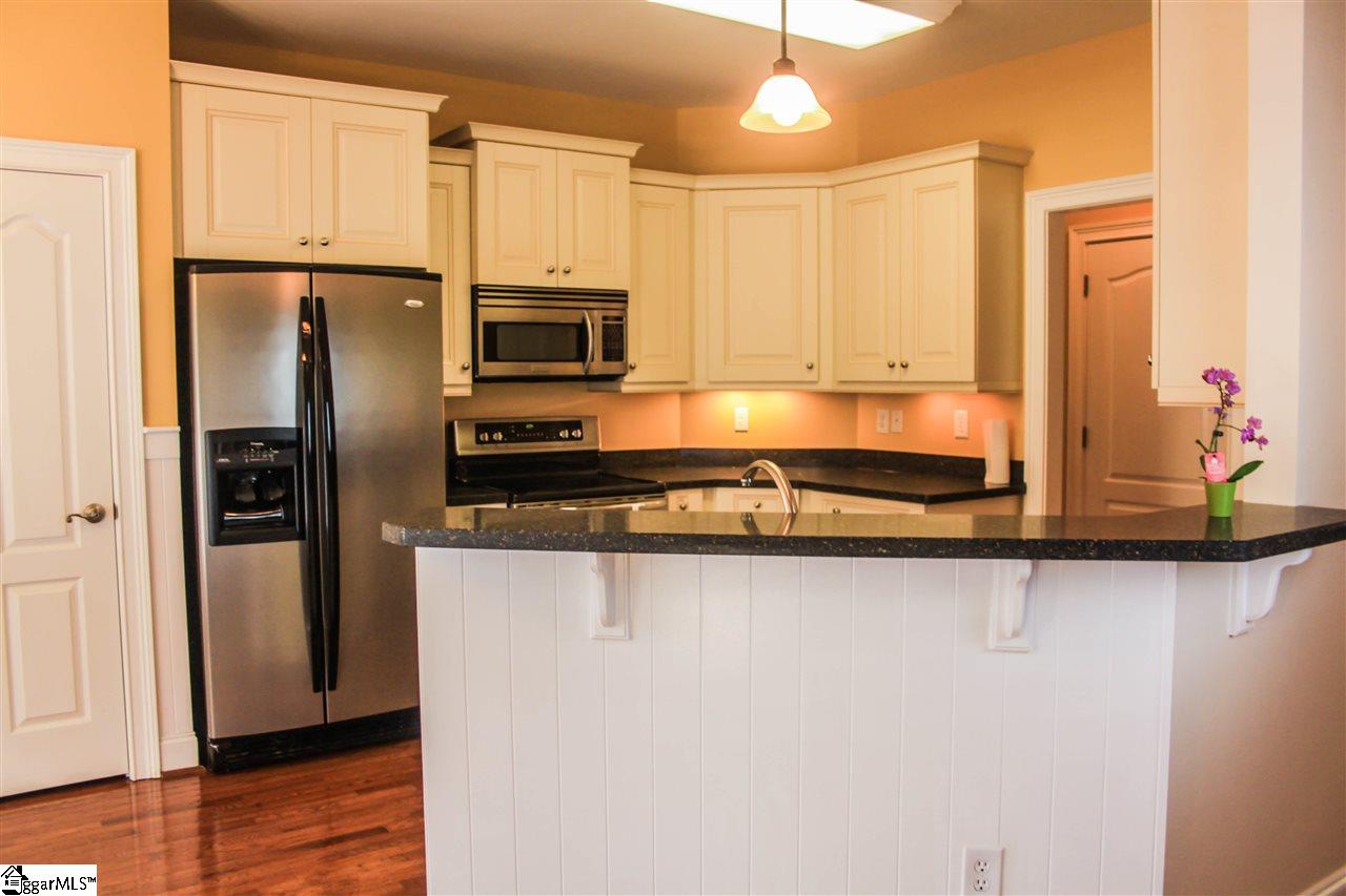 2491 Poole Road Greer, SC 29651 - Photo 7 of 35