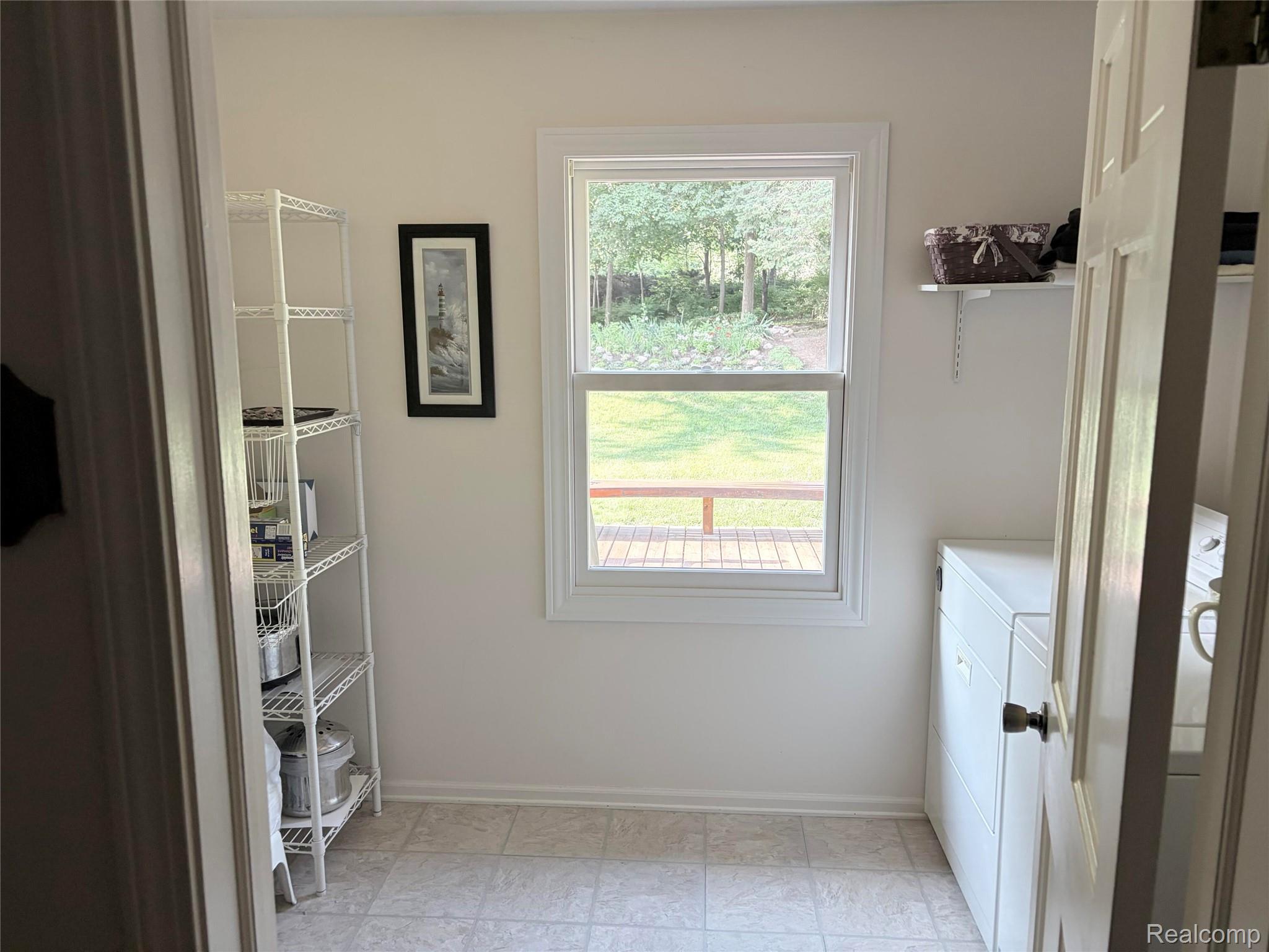 2534 Topsham Drive Rochester, MI 48306 - Photo 11 of 21 11_beyc6a5041c2f0612.jpg