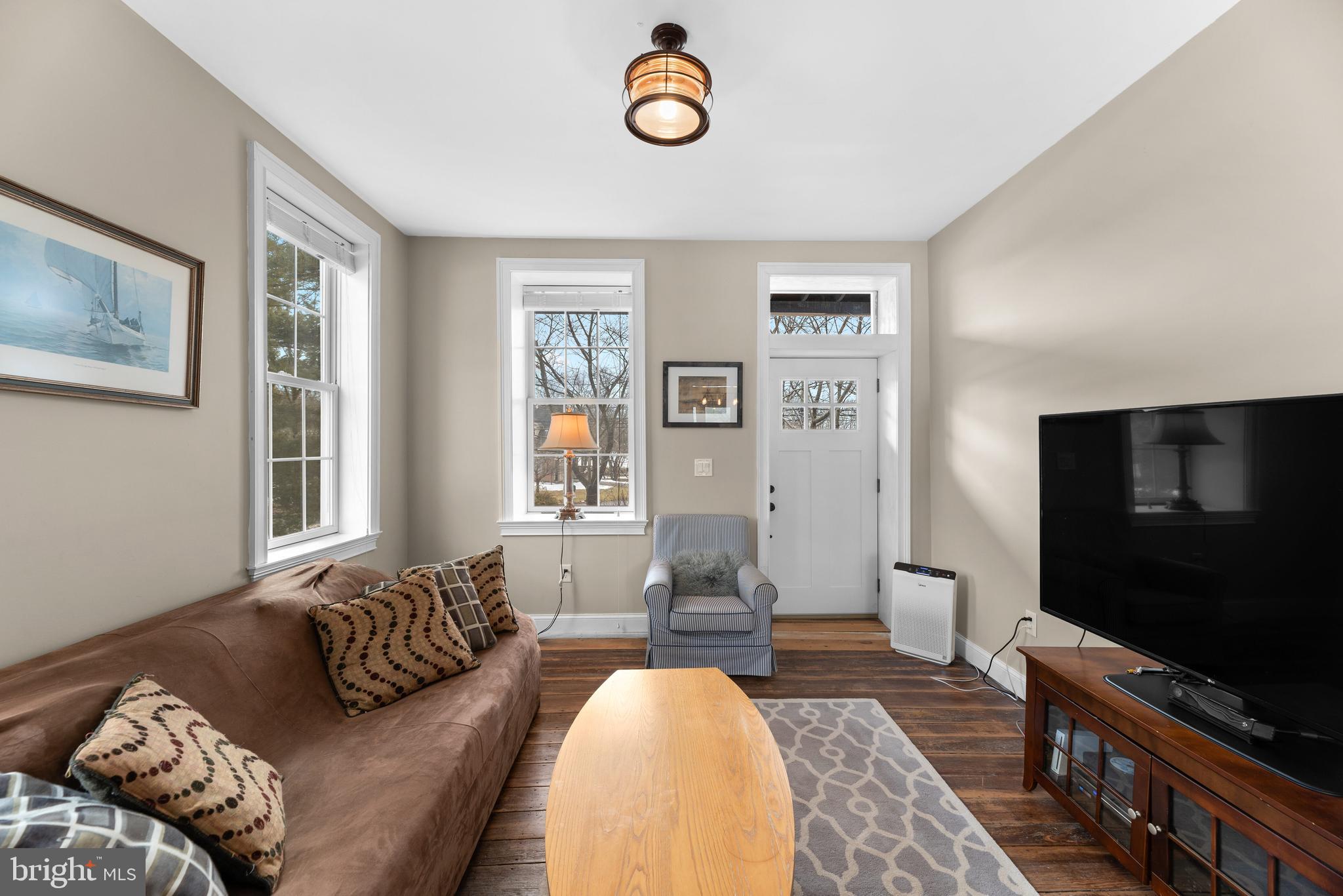 15214 Frederick Road Woodbine, MD 21797 - Photo 22 of 48 Family Room