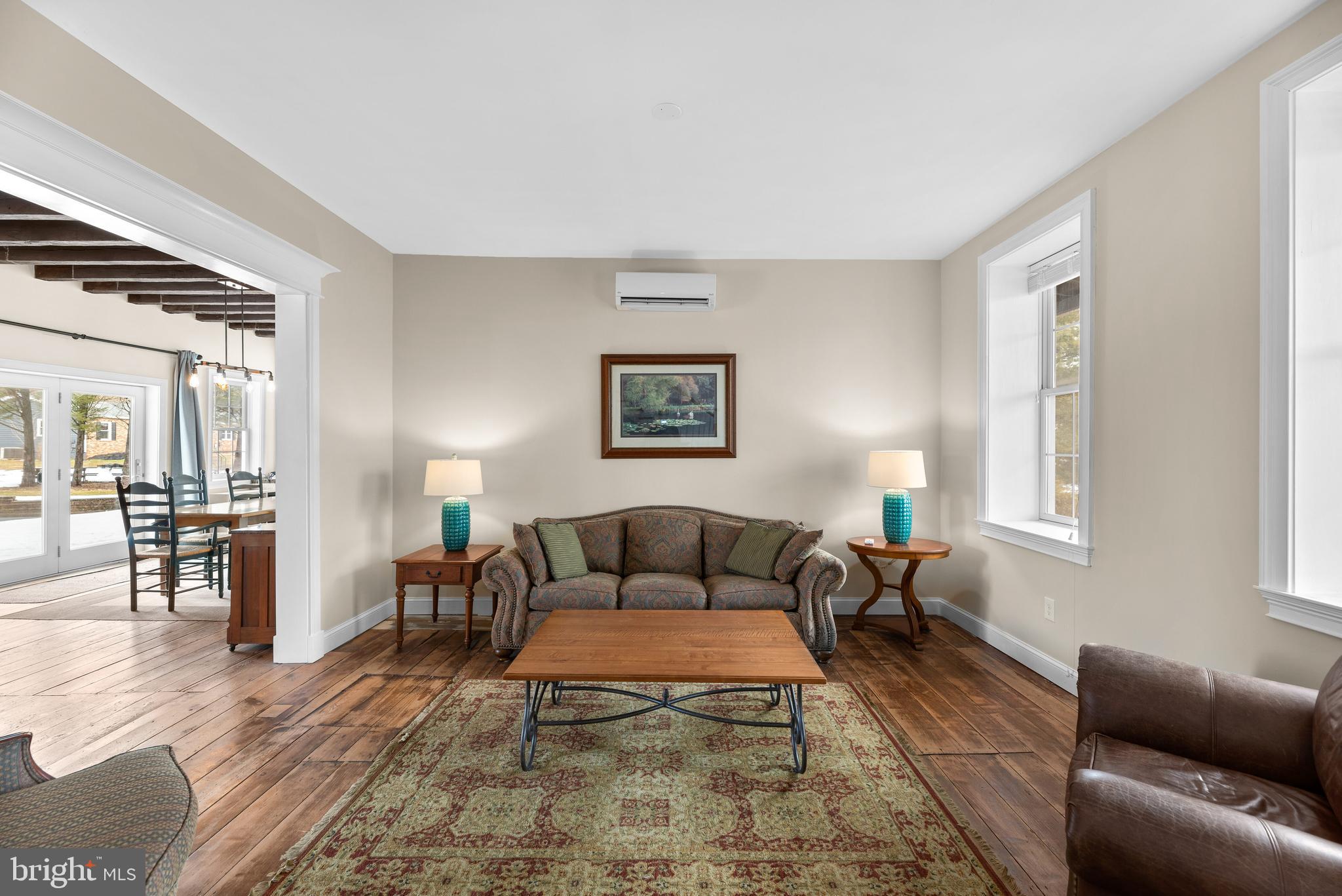 15214 Frederick Road Woodbine, MD 21797 - Photo 6 of 48 Living Room