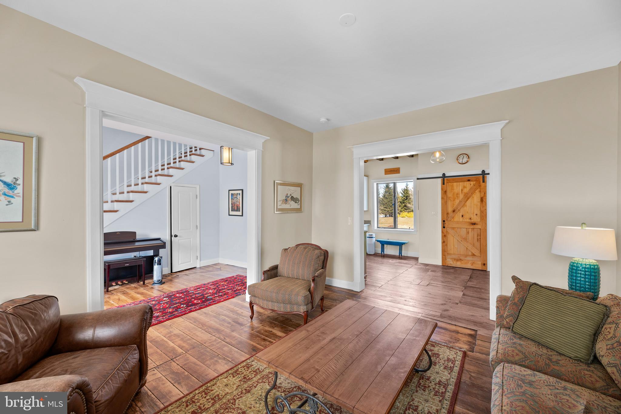 15214 Frederick Road Woodbine, MD 21797 - Photo 8 of 48 Living Room