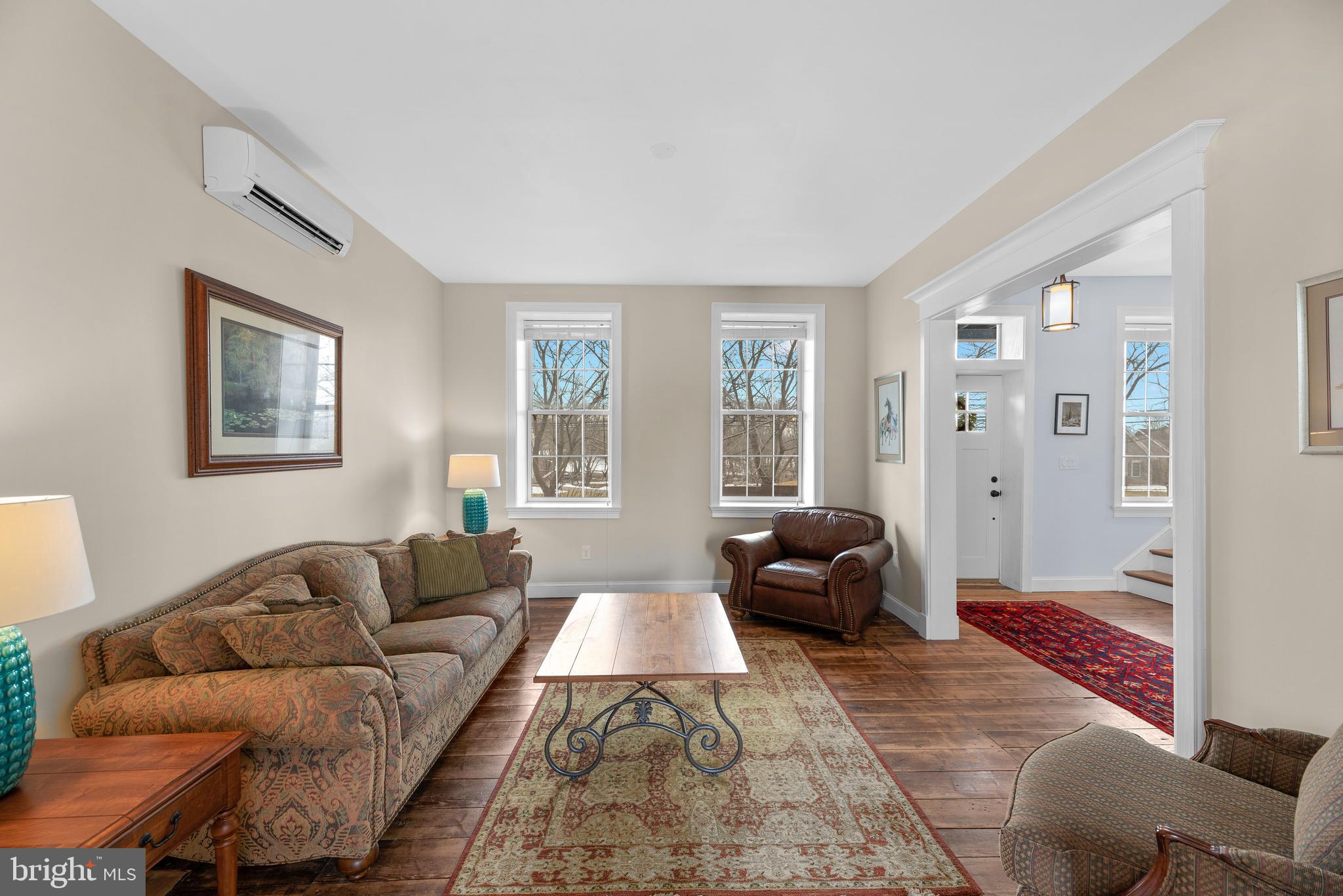 15214 Frederick Road Woodbine, MD 21797 - Photo 10 of 48 Living Room