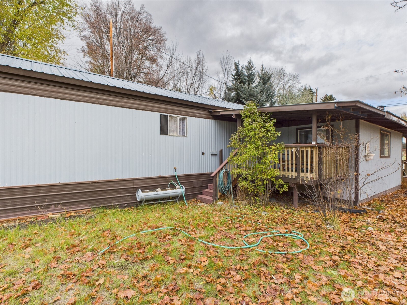 927 Hesse Boulevard Republic, WA 99166 - Photo 4 of 15