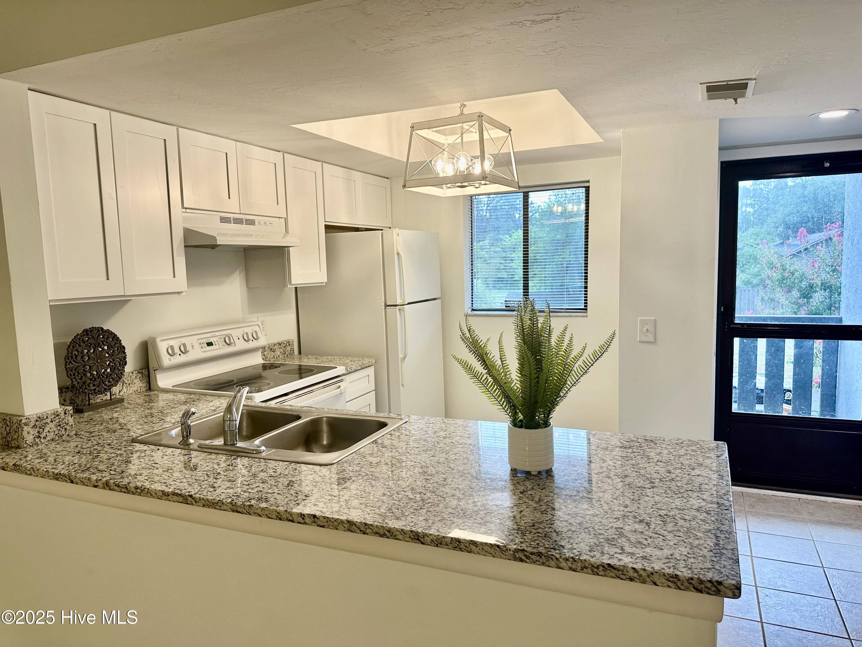 4451 Holly Tree Road Wilmington, NC 28412 - Photo 6 of 21 IMG_4164