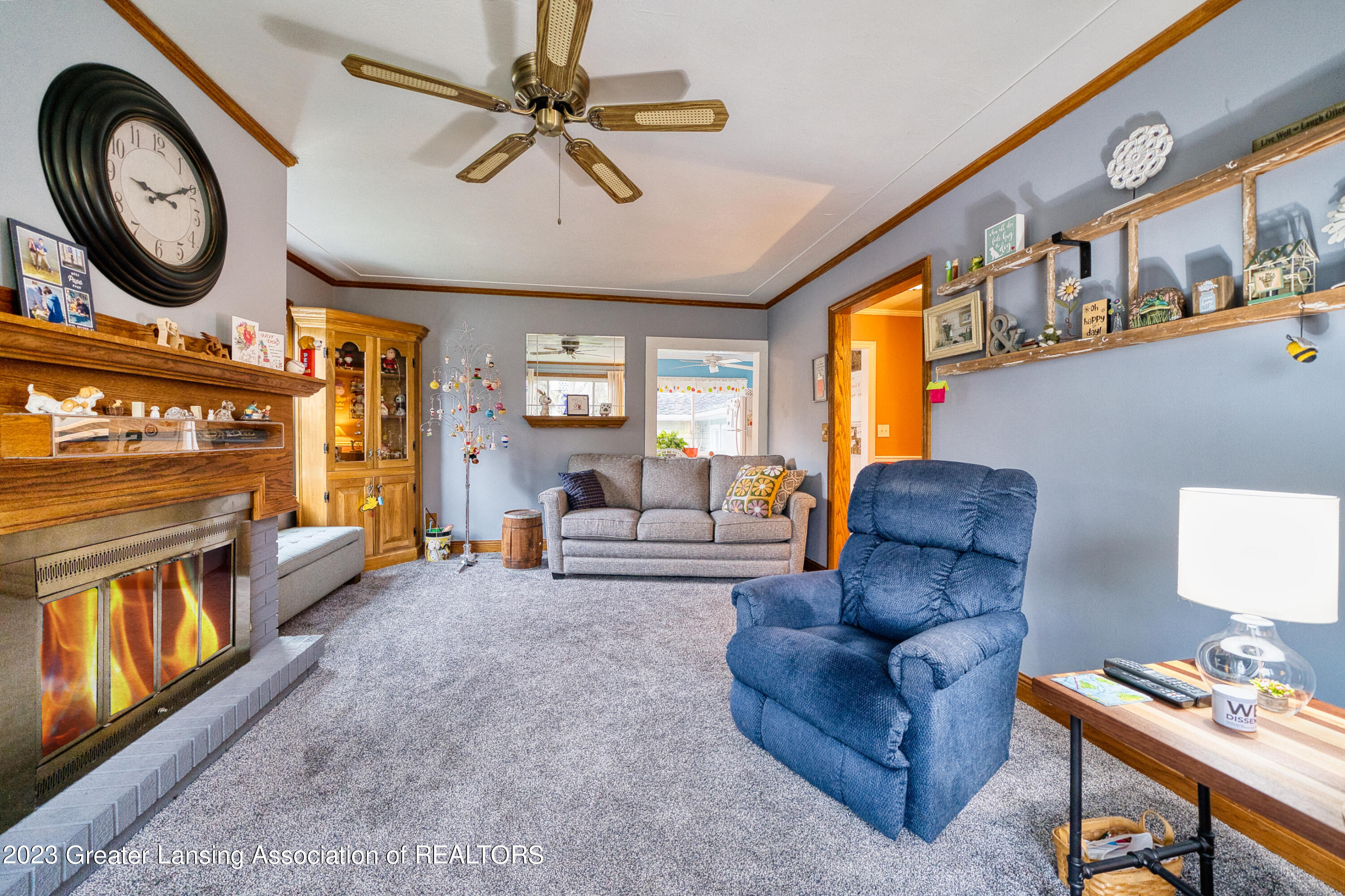 4405 Old Lansing Road Lansing, MI 48917 - Photo 8 of 42 Living Room