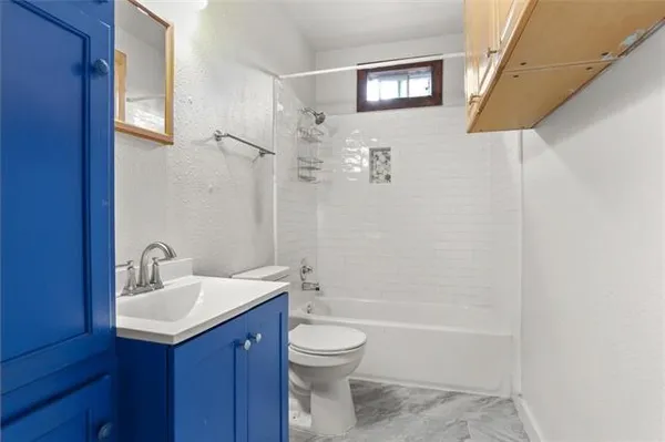 $1,200 | 623 Alvar Street, Unit 2, New Orleans, LA 70117