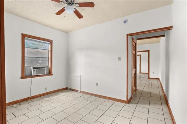 $1,200 | 623 Alvar Street, Unit 2, New Orleans, LA 70117