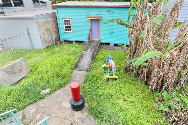 $1,200 | 623 Alvar Street, Unit 2, New Orleans, LA 70117