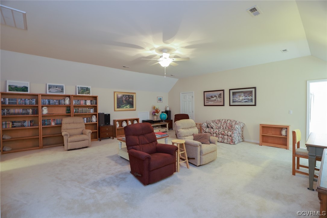 85 Rubermont Road Victoria, VA 23974 - Photo 32 of 49 a living room with furniture and white walls