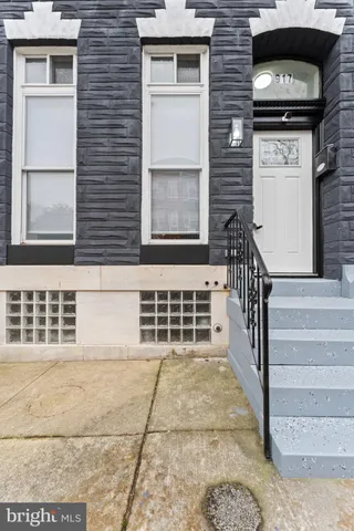 $2,500 | 917 Edmondson Avenue, Baltimore, MD 21223