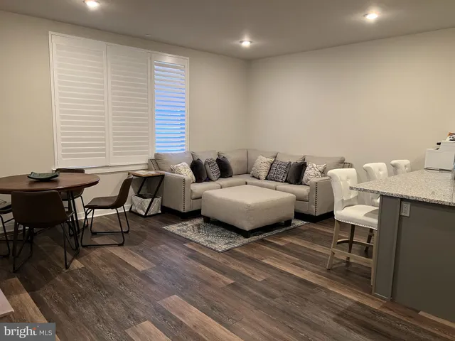 $329,000 | 4217 Chestnut Street, Unit 206, Philadelphia, PA 19104