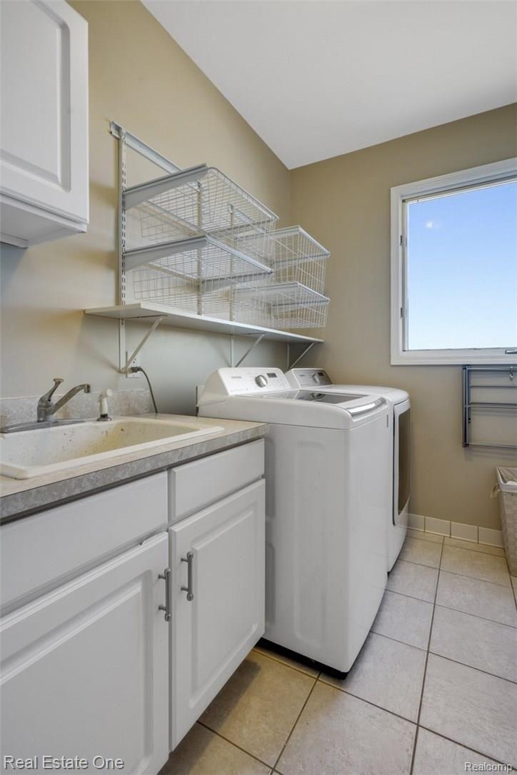 3888 Fawn Drive Rochester, MI 48306 - Photo 23 of 50 Laundry With Plenty of Storage