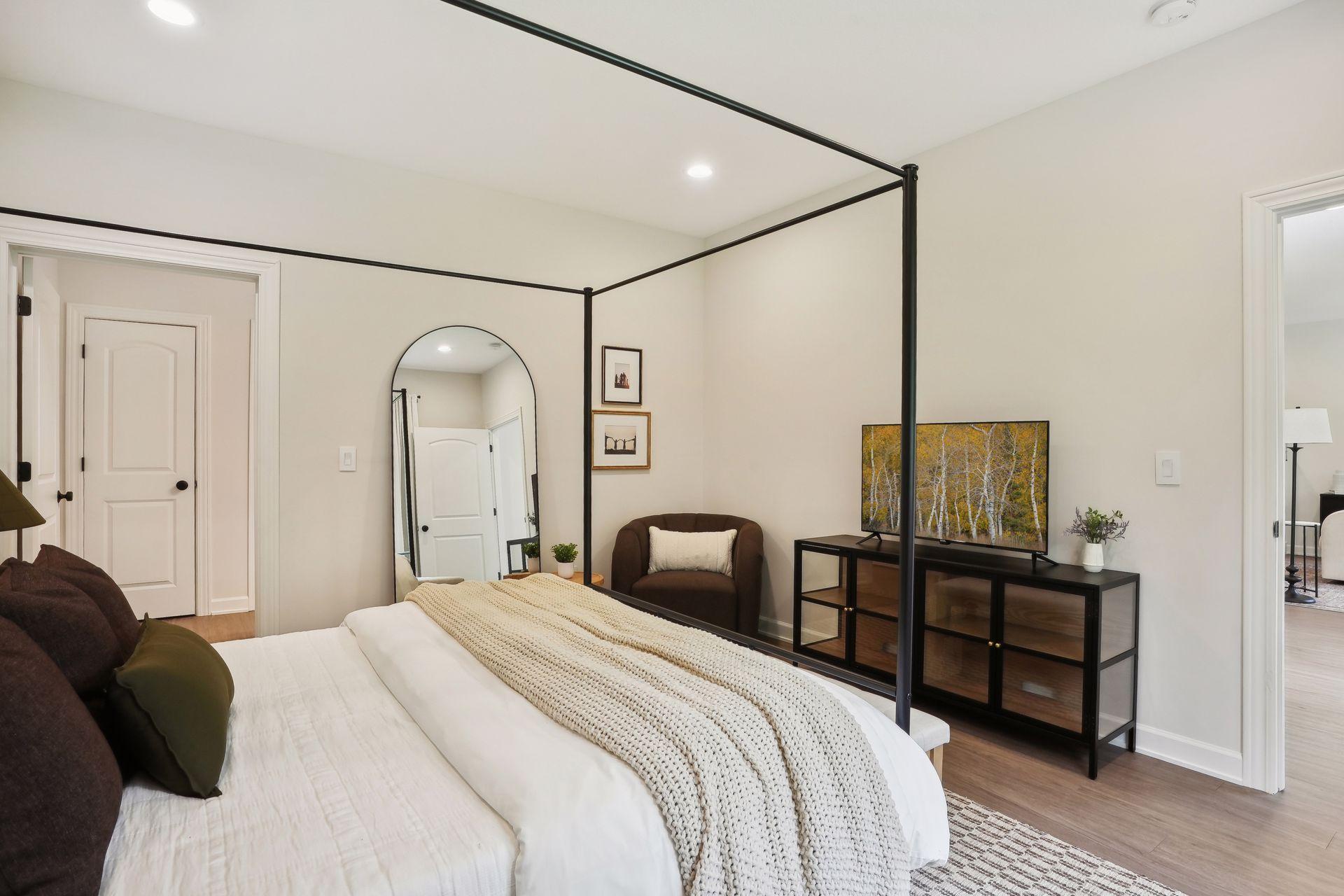 710 South Division Street Roberts, WI 54023 - Photo 24 of 36