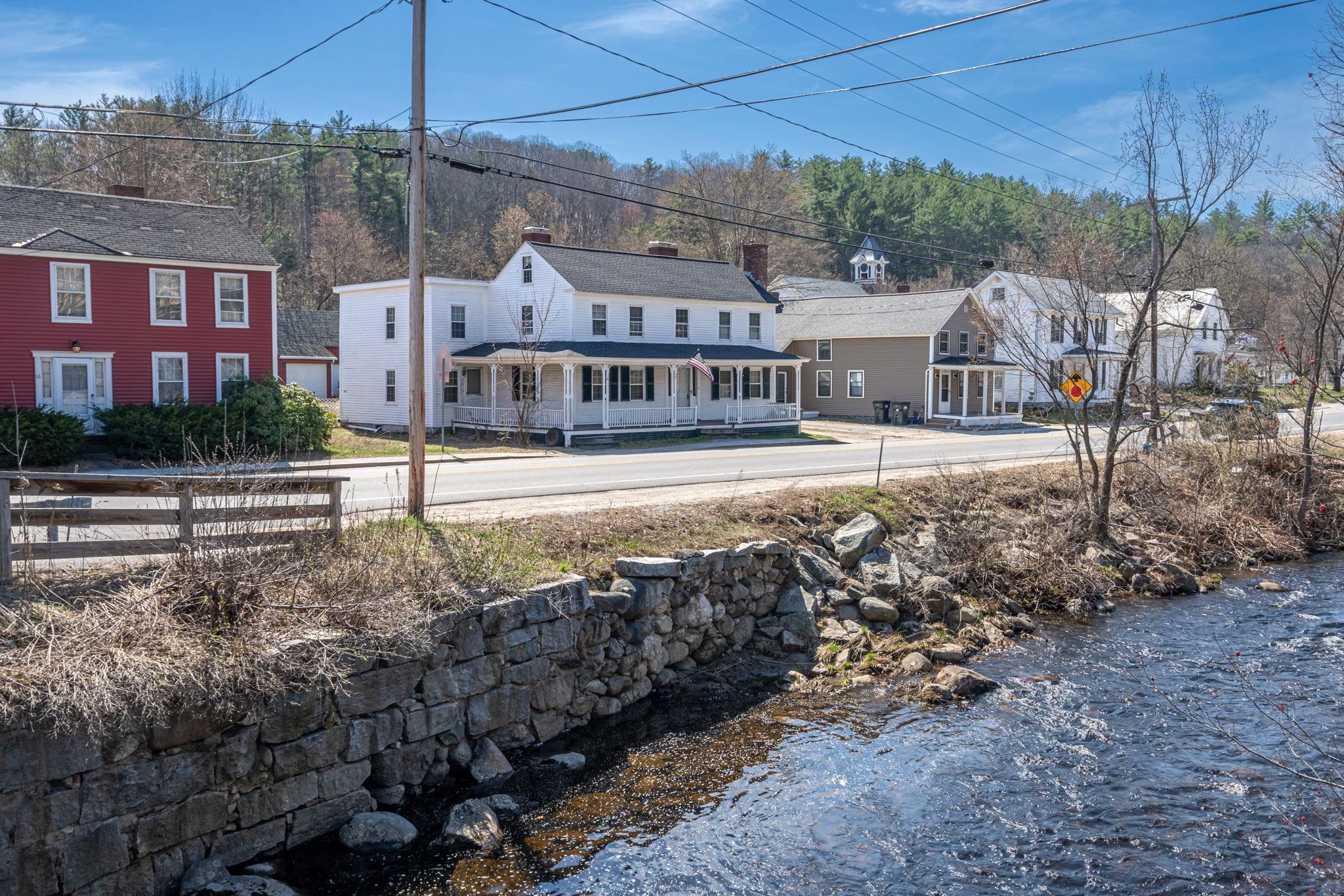 14 River Road New Boston, NH 03070 - Photo 1 of 28