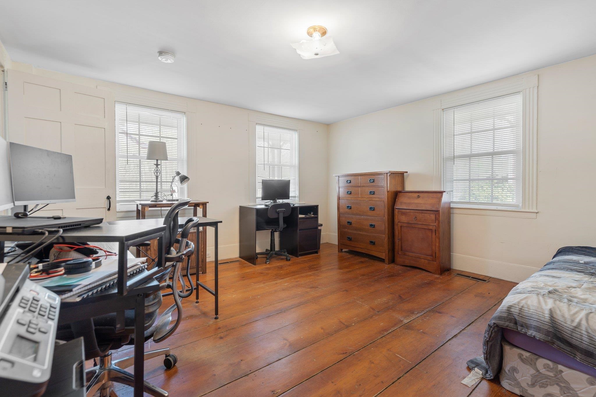 14 River Road New Boston, NH 03070 - Photo 13 of 28