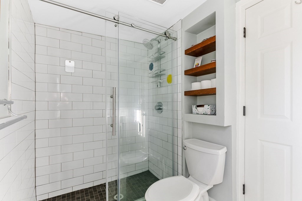 20 Cuba Street, Unit 2 Watertown, MA 02472 - Photo 12 of 24