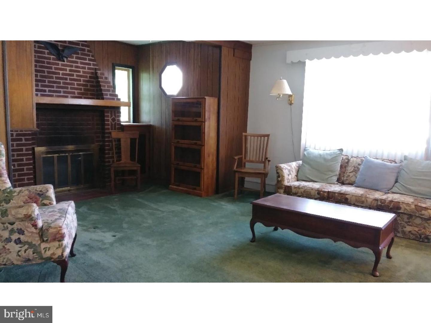 300 Valley View Road Springfield, PA 19064 - Photo 3 of 25 Living Room