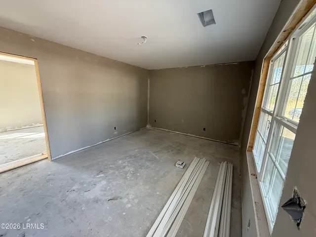 $209,900 | 125 Ginn Altman Avenue, Hampton, SC 29924