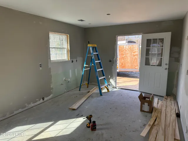 $209,900 | 125 Ginn Altman Avenue, Hampton, SC 29924