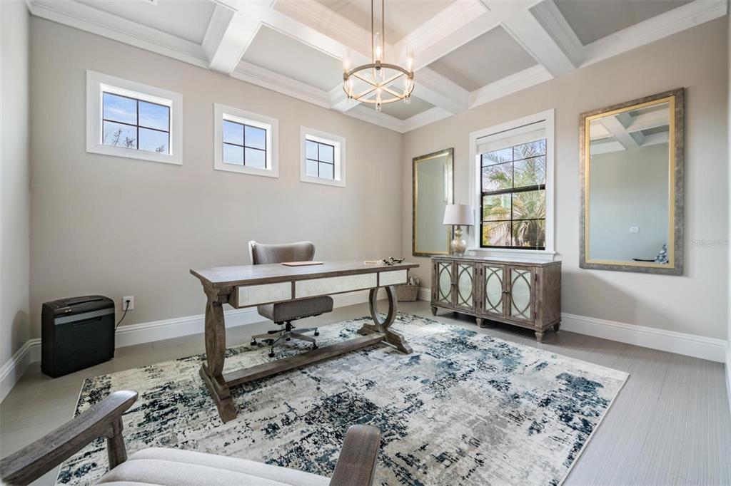 2913 Valencia Ridge Street Valrico, FL 33596 - Photo 10 of 31 a living room with furniture and a window