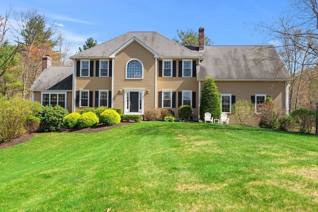 34 Quisset Road Mendon, MA 01756 - Photo 2 of 42 Gallery Image 2