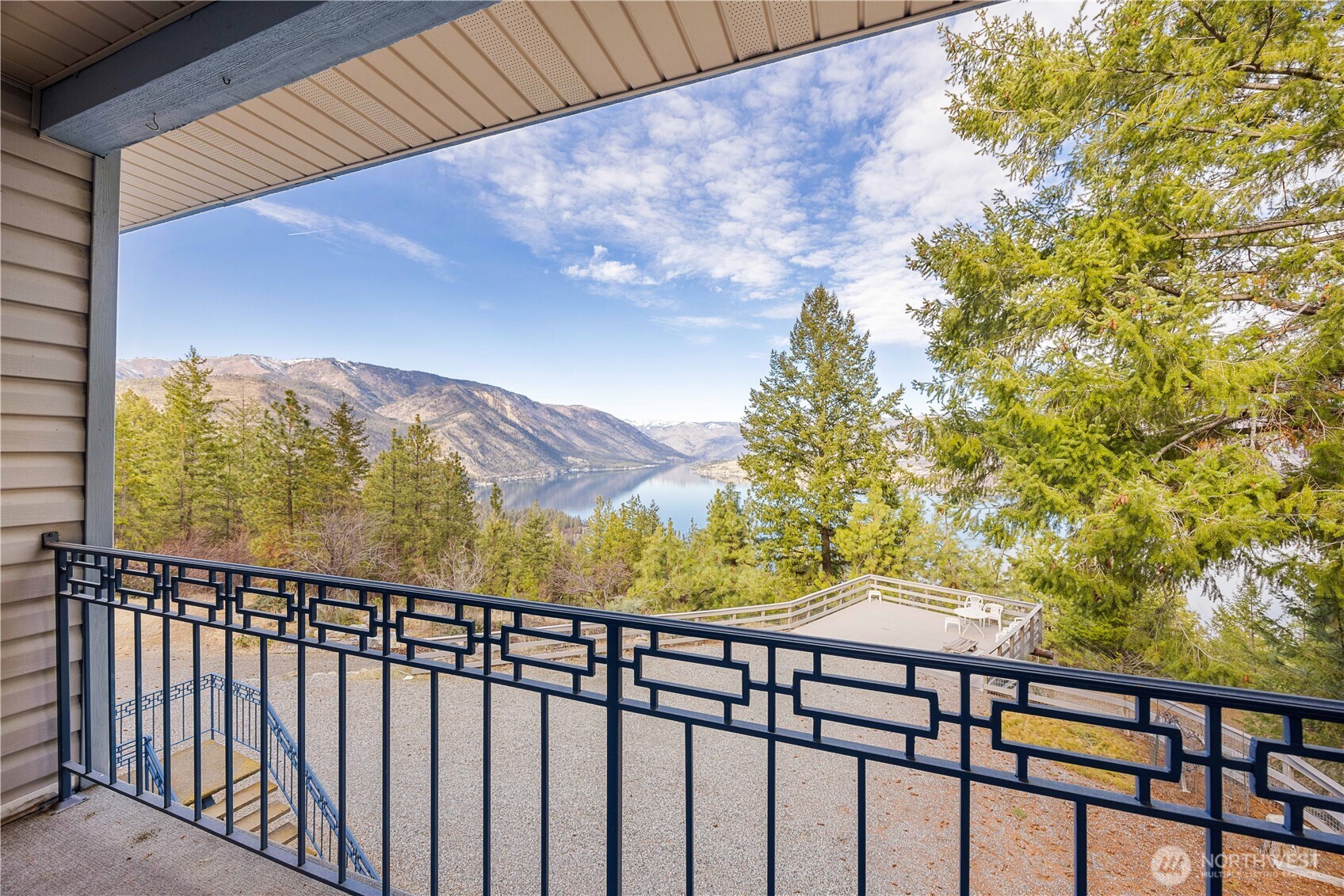 985 Guffy Road Chelan, WA 98816 - Photo 21 of 39
