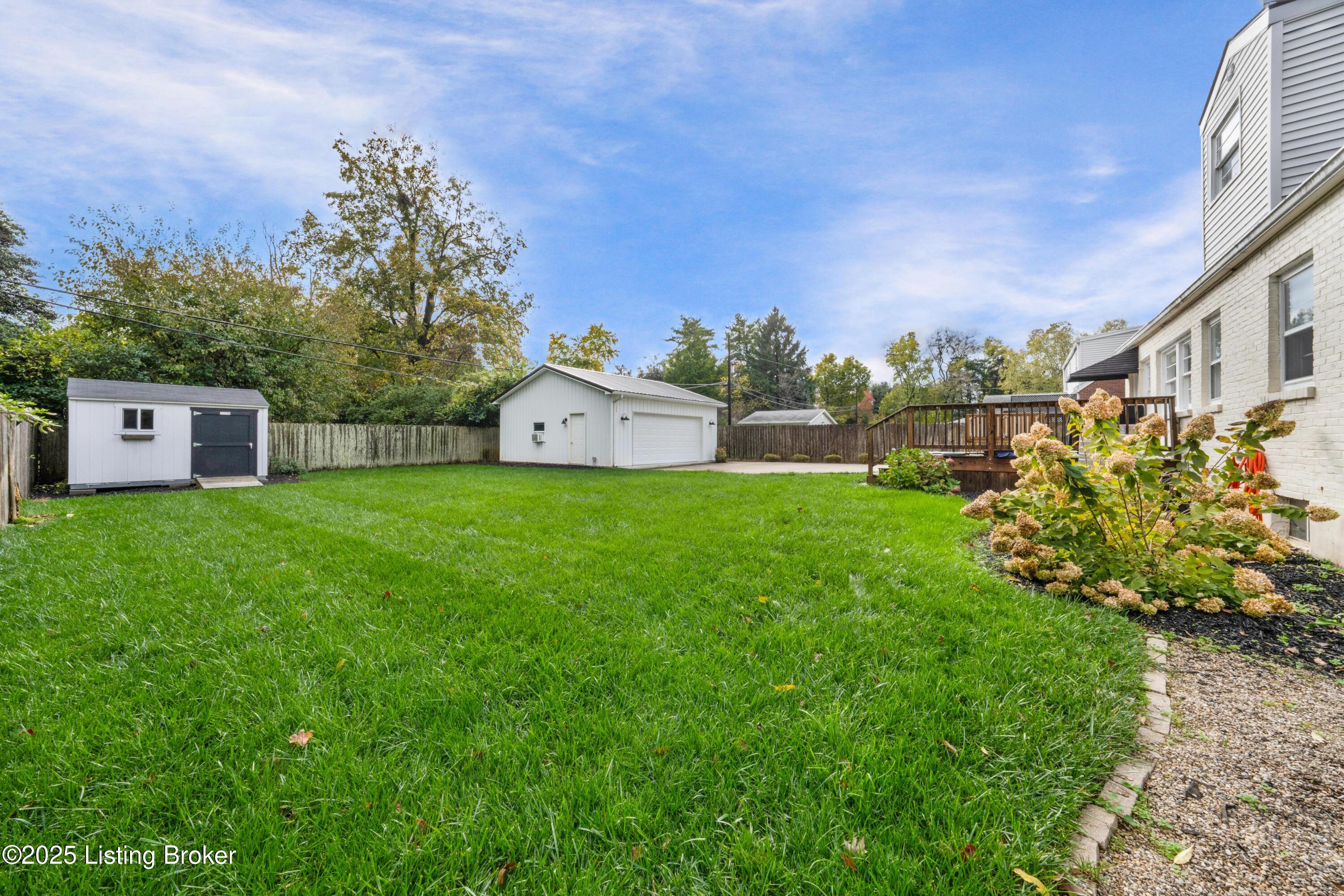 8806 Perry Road Lyndon, KY 40222 - Photo 35 of 42 8806 Perry Rd-36
