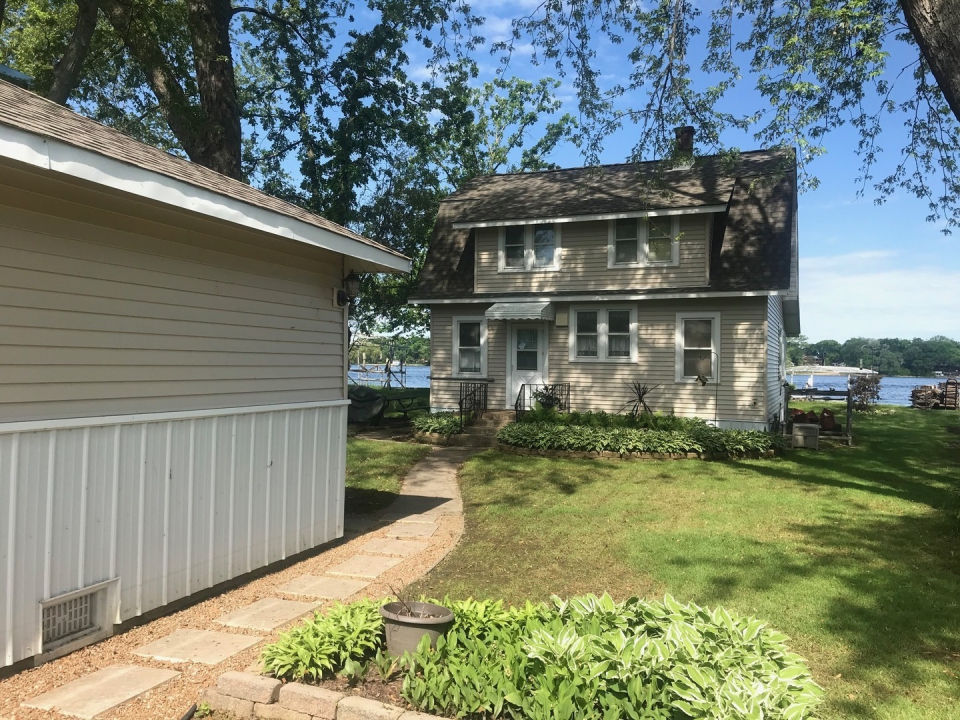 42434 North Witt Road Antioch, IL 60002 - Photo 1 of 15 a view of a house with a yard