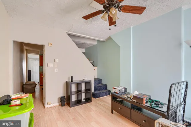 a view of street with an outdoor space