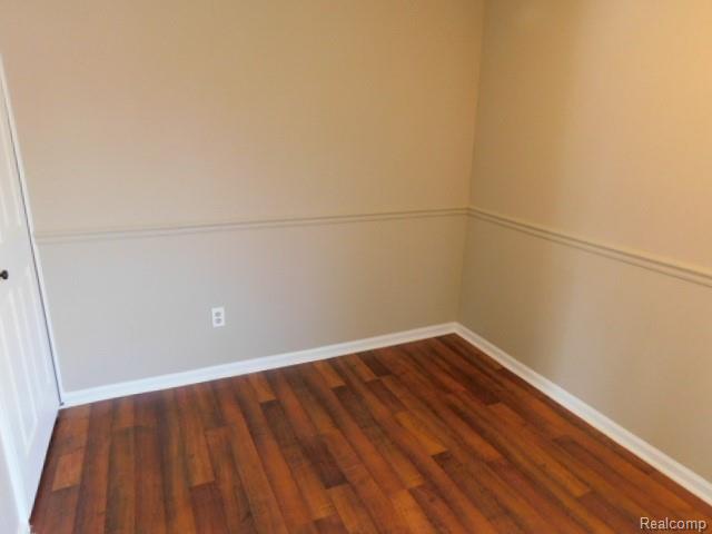 48576 Sugarbush Road, Unit 59 New Baltimore, MI 48047 - Photo 9 of 11