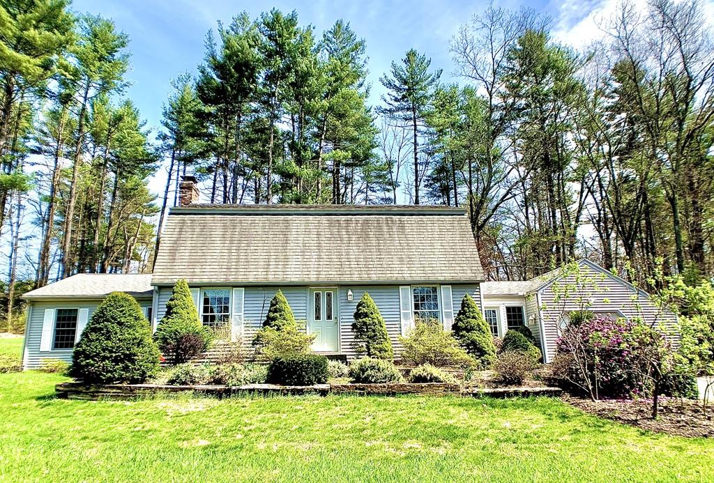 65 Logtown Road Amherst, MA 01002 - Photo 1 of 40 Gallery Image 1