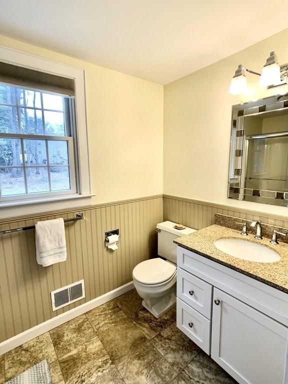 65 Logtown Road Amherst, MA 01002 - Photo 25 of 40 Gallery Image 25