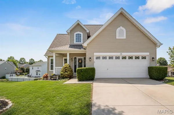 $475,000 | 11 Towergate Court, Lake St. Louis, MO 63367