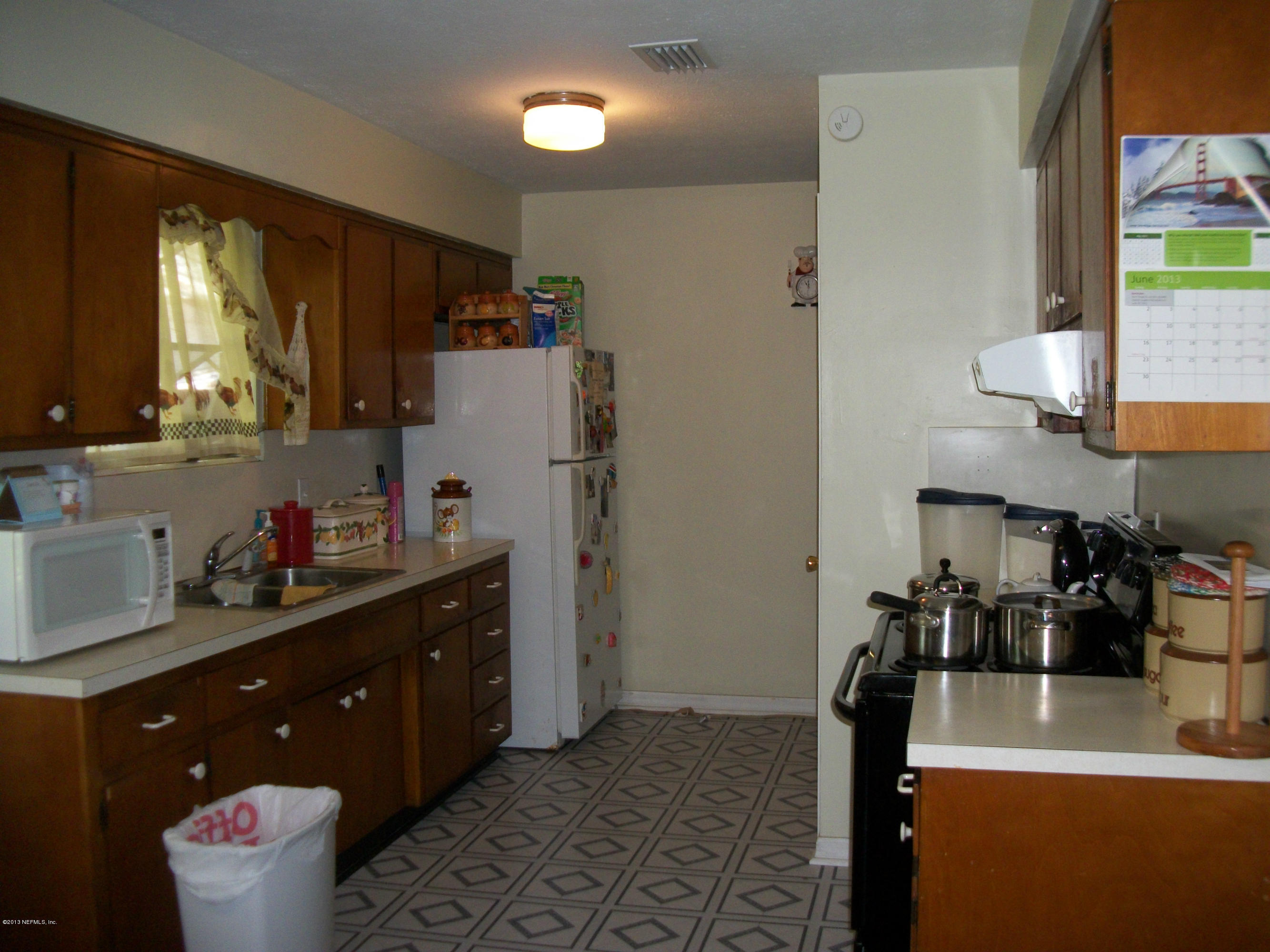 420 Southwest 3rd Street Lake Butler, FL 32054 - Photo 12 of 13 420 W Main house Kitchen