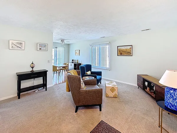 $82,900 | 1816 53rd Street, Unit 9, Moline, IL 61265