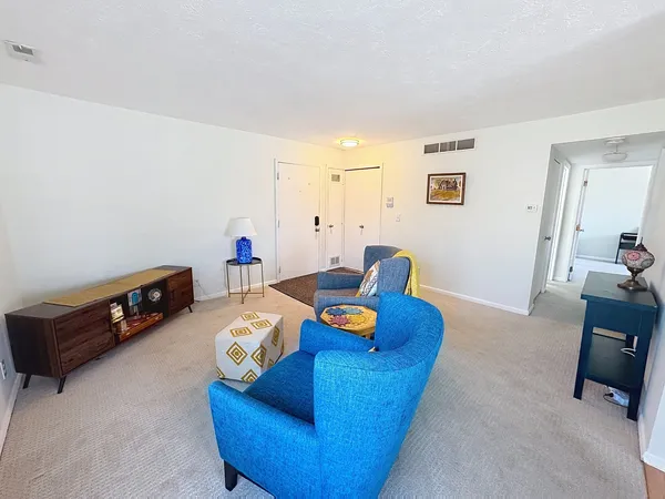 $82,900 | 1816 53rd Street, Unit 9, Moline, IL 61265