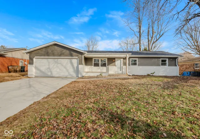 $269,900 | 2815 Yellowwood Court, Columbus, IN 47203